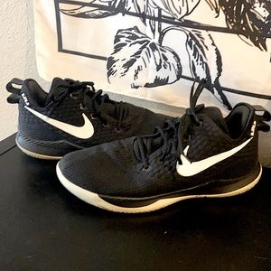 Men’s Nike black athletic shoes! Great condition, only worn a couple times!